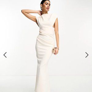 IVORY ELEGANT LONG DRESS